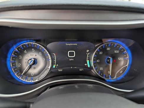 New 2026 Chrysler Pacifica Select image 22