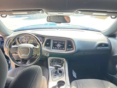 Used 2022 Dodge Challenger GT RWD image 8