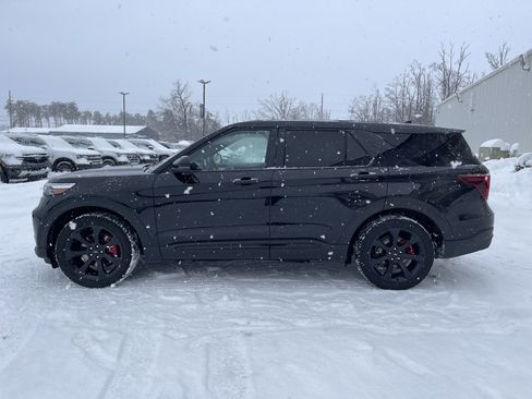 Certified 2021 Ford Explorer ST w/ Equipment Group 401A image 7