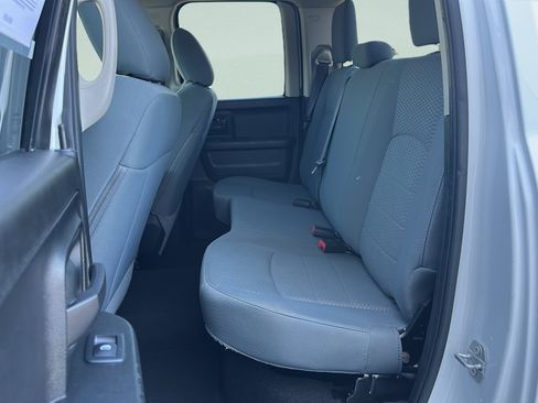 Used 2019 RAM 1500 Express AWD/4WD image 24
