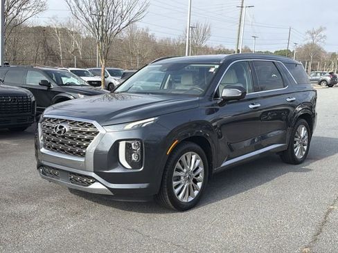 Used 2020 Hyundai Palisade Limited image 3