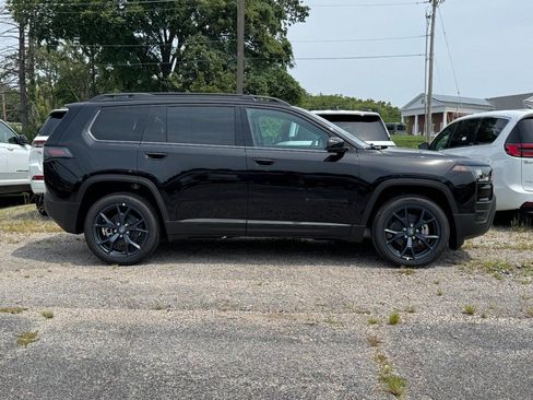 New 2026 Jeep Cherokee Limited AWD/4WD image 2