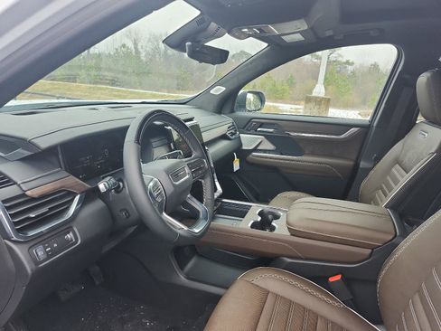 New 2026 GMC Acadia Denali Ultimate image 13