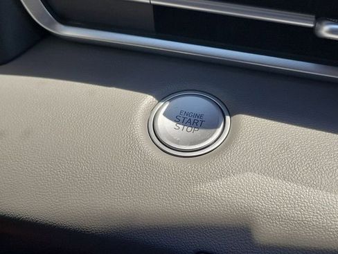New 2026 Hyundai Elantra Hybrid FWD image 8