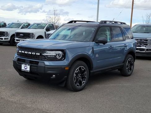 New 2025 Ford Bronco Sport Outer Banks w/ Outer Banks Tech Package+ AWD/4WD image 1