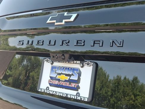 New 2026 Chevrolet Suburban Z71 w/ Z71 Off-Road Package AWD/4WD image 19