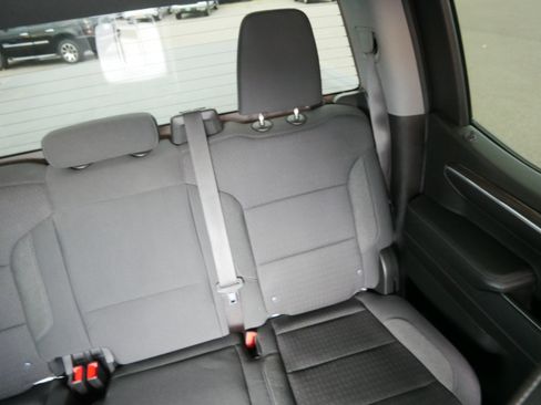 Used 2023 Chevrolet Silverado 1500 LT image 14