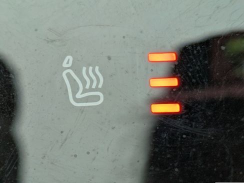 Used 2025 Volvo EX90 Ultra w/ Protection Package Premier image 20