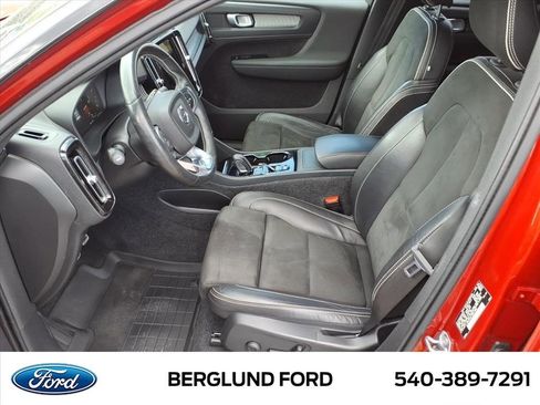 Used 2021 Volvo XC40 T5 R-Design w/ Climate Package AWD/4WD image 12