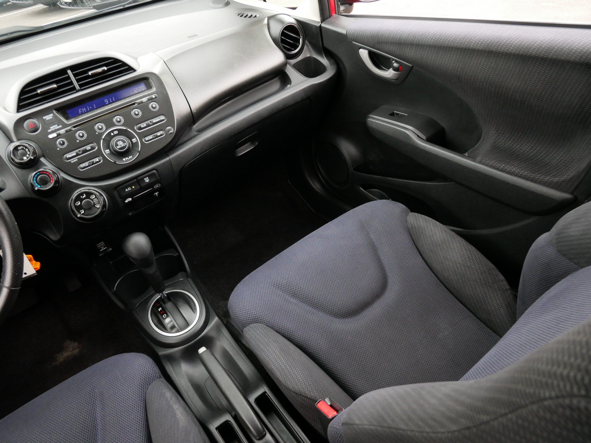 Used 2013 Honda Fit Sport image 11