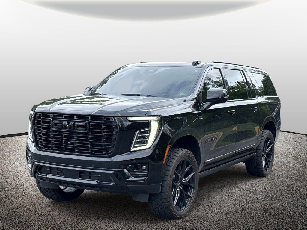 Used 2025 GMC Yukon XL Denali w/ Sun & Power Step Package AWD/4WD image 2
