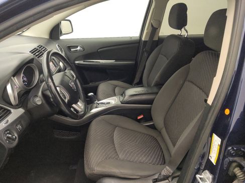 Used 2017 Dodge Journey SXT w/ Chrome Appearance Group image 17