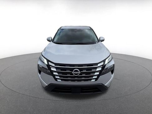 Used 2025 Nissan Rogue SV FWD image 4