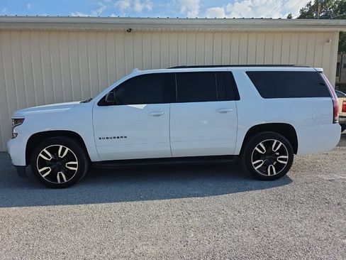 Used 2019 Chevrolet Suburban Premier AWD/4WD image 9