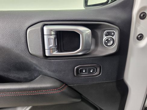 Used 2019 Jeep Wrangler Unlimited Rubicon AWD/4WD image 16