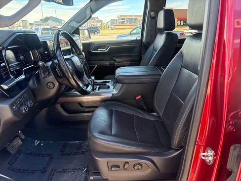 Used 2024 Chevrolet Silverado 1500 LTZ w/ LTZ Premium Package image 9