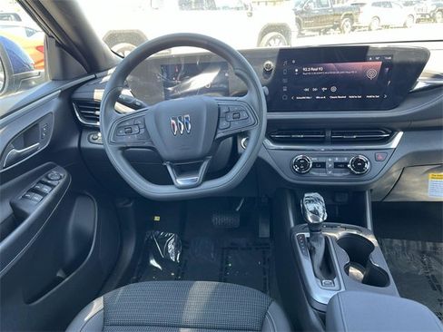 New 2026 Buick Envista Preferred image 11