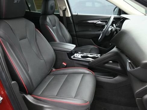 Used 2023 Buick Envision Essence w/ Sport Touring Package FWD image 30