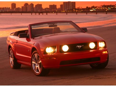 Used 2006 Ford Mustang Premium image 1
