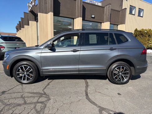 Used 2021 Volkswagen Tiguan SE w/ Panoramic Sunroof Package AWD/4WD image 8