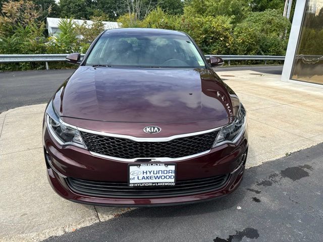 Used 2018 Kia Optima LX FWD image 2