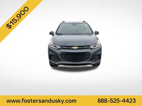 Used 2022 Chevrolet Trax LT w/ LT Convenience Package image 8