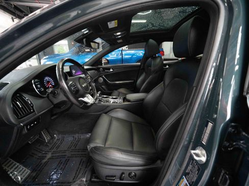 Used 2023 Kia Stinger GT-Line w/ Sun & Sound Package image 9