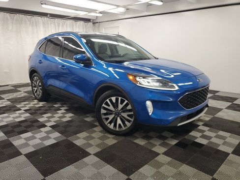 Used 2020 Ford Escape Titanium image 1