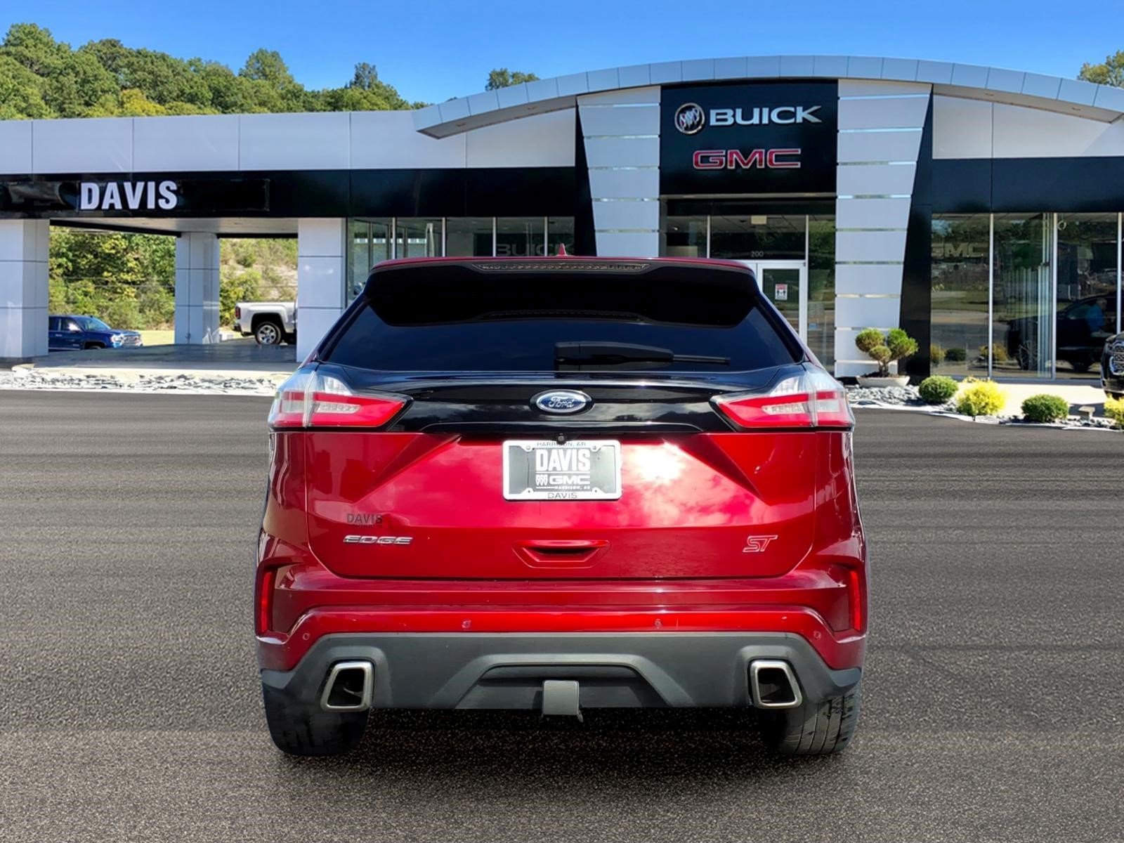 Used 2019 Ford Edge ST w/ Cold Weather Package AWD/4WD image 5