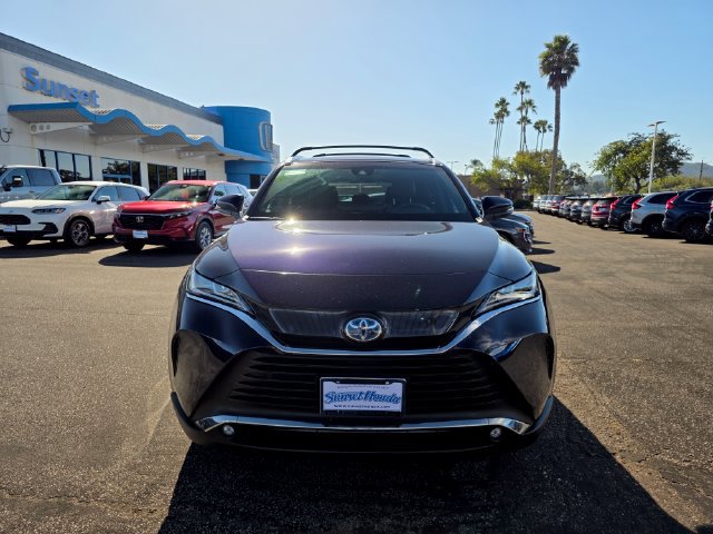 Used 2024 Toyota Venza XLE AWD/4WD image 11