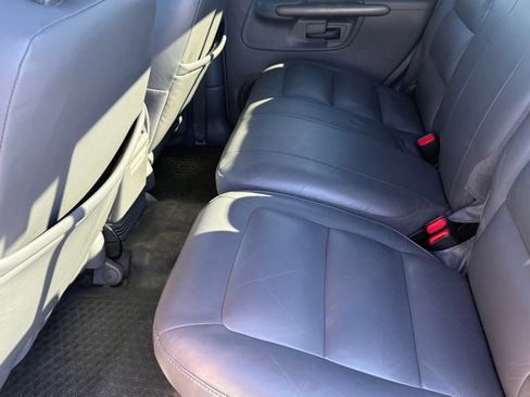 Used 2001 Ford Explorer Sport Trac 4x4 image 16