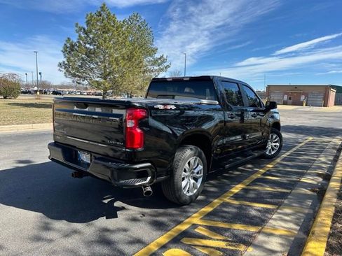 Used 2020 Chevrolet Silverado 1500 Custom w/ Custom Value Package image 3