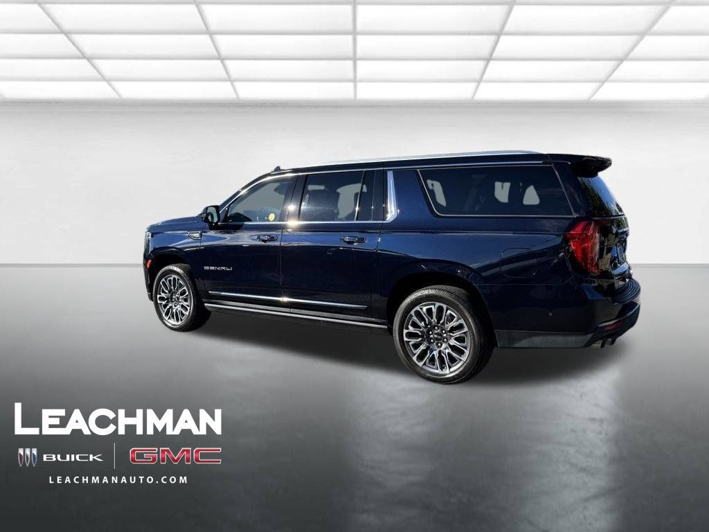 Used 2023 GMC Yukon XL Denali Ultimate w/ LPO, Floor Liner Package AWD/4WD image 7