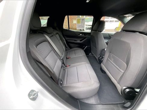 Used 2025 Chevrolet Equinox LT w/ Safety and Technology Package AWD/4WD image 16