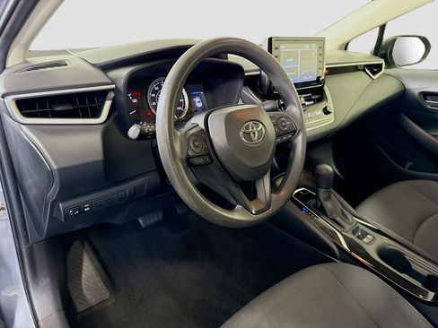 Used 2022 Toyota Corolla LE FWD image 22
