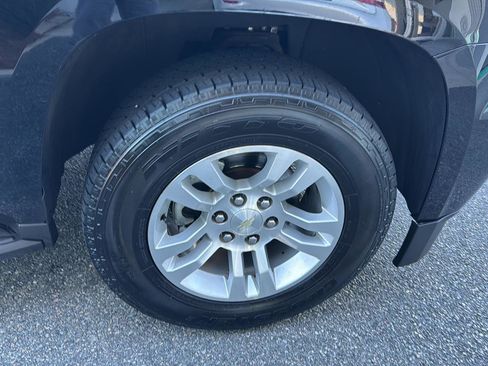 Used 2016 Chevrolet Tahoe LT image 32