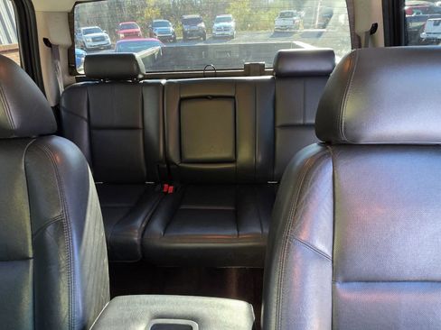 Used 2014 Chevrolet Silverado 2500 LTZ w/ LTZ Plus Package image 19