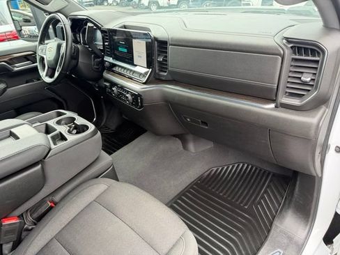 Used 2024 Chevrolet Silverado 2500 LT w/ Convenience Package AWD/4WD image 16