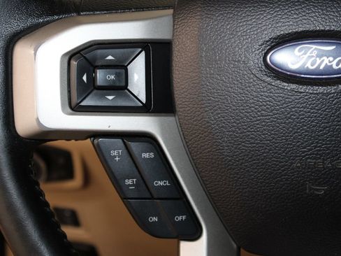 Used 2019 Ford F250 Lariat w/ Lariat Ultimate Package AWD/4WD image 45