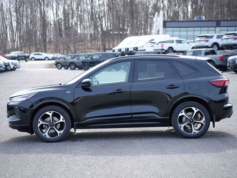 Certified 2023 Ford Escape ST-Line Select w/ Tech Pack #2 image 8