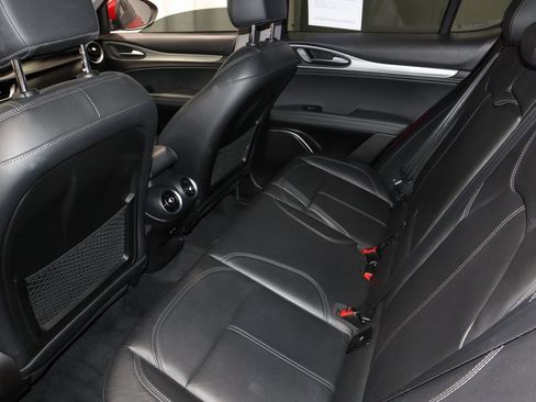 Used 2018 Alfa Romeo Stelvio Sport w/ Quick Order Package 22J Sport image 18