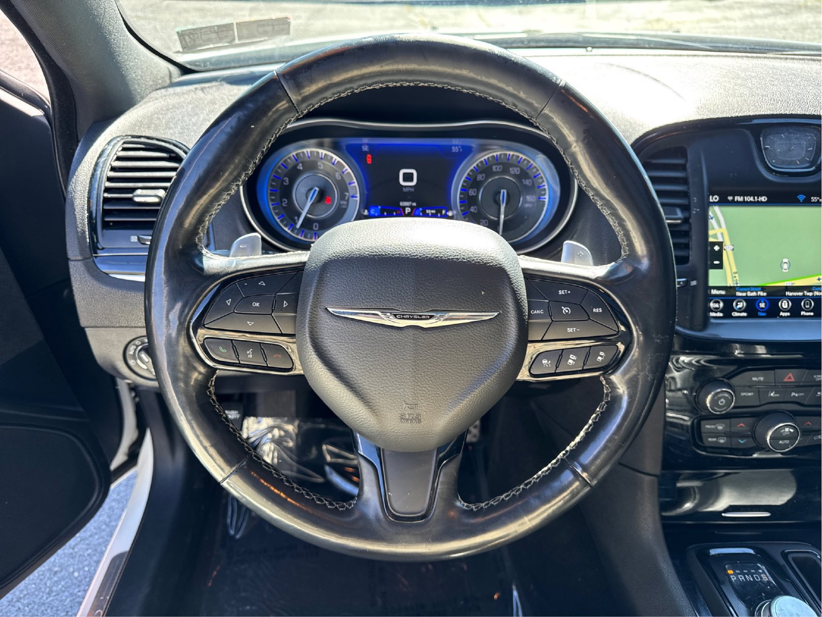 Used 2022 Chrysler 300 S w/ Comfort Group RWD image 17