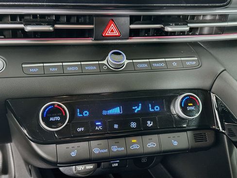 Used 2025 Hyundai Elantra SEL w/ Cargo Package FWD image 24
