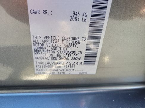 Used 2024 Nissan Altima 2.5 SR FWD image 31