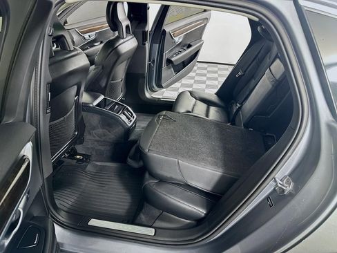 Used 2018 Volvo S90 T6 Momentum w/ Convenience Package image 34