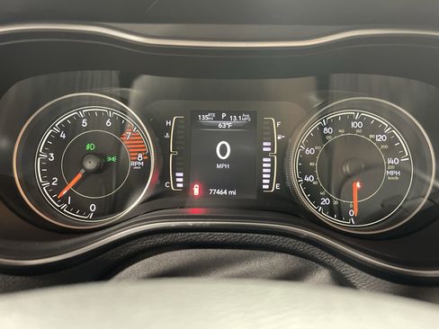 Used 2020 Jeep Cherokee Latitude Lux w/ Comfort/Convenience Group image 23