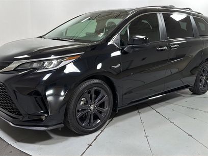 Certified 2022 Toyota Sienna XSE