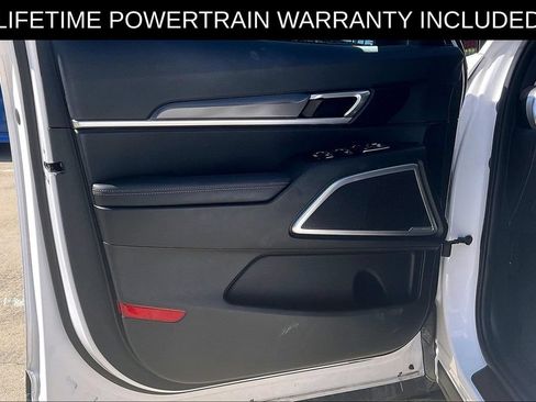 Used 2024 Kia Telluride S w/ S Sunroof Package FWD image 16