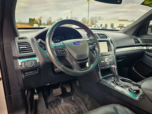 Used 2016 Ford Explorer Sport w/ Equipment Group 401A image 15