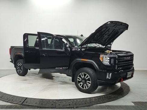 Used 2023 GMC Sierra 2500 AT4 AWD/4WD image 9